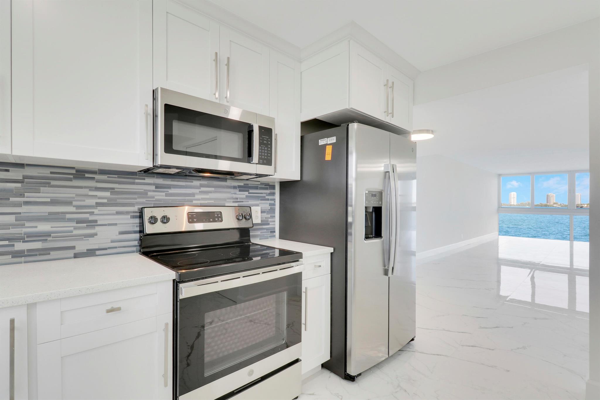 401 Lake Shore Drive 205