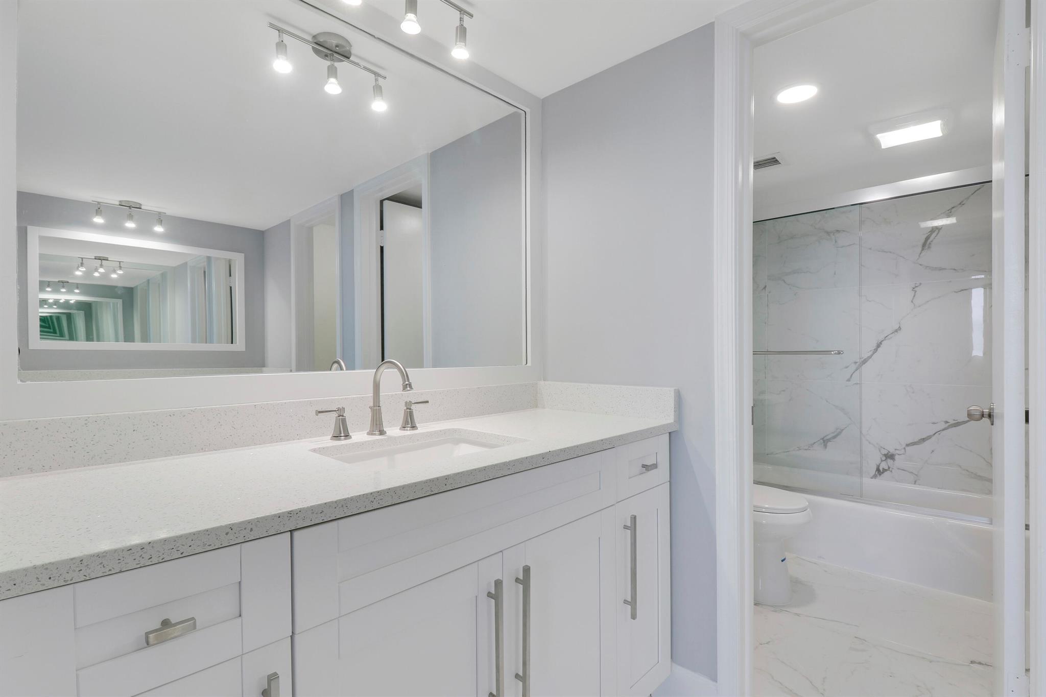 401 Lake Shore Drive 205