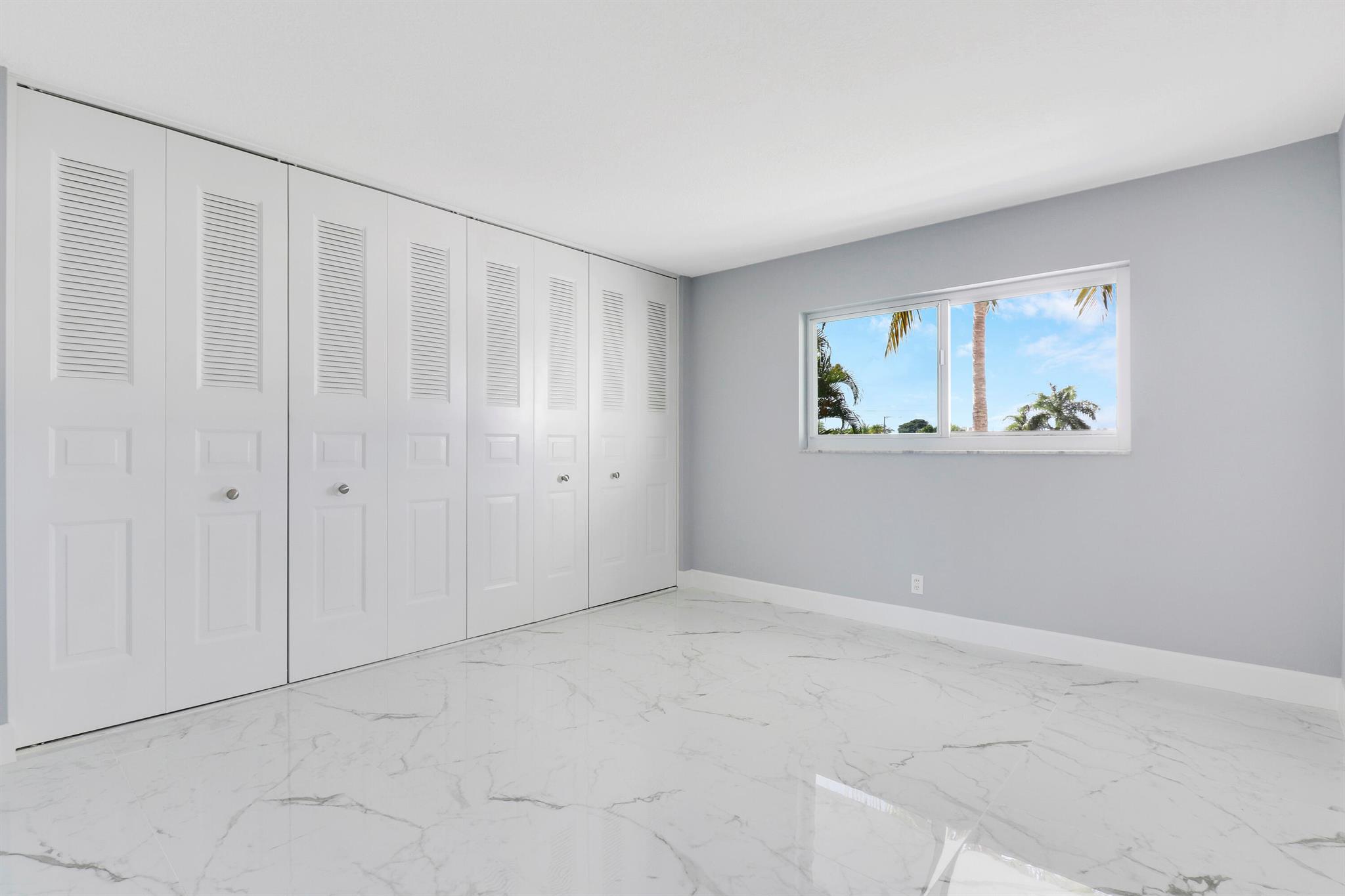 401 Lake Shore Drive 205