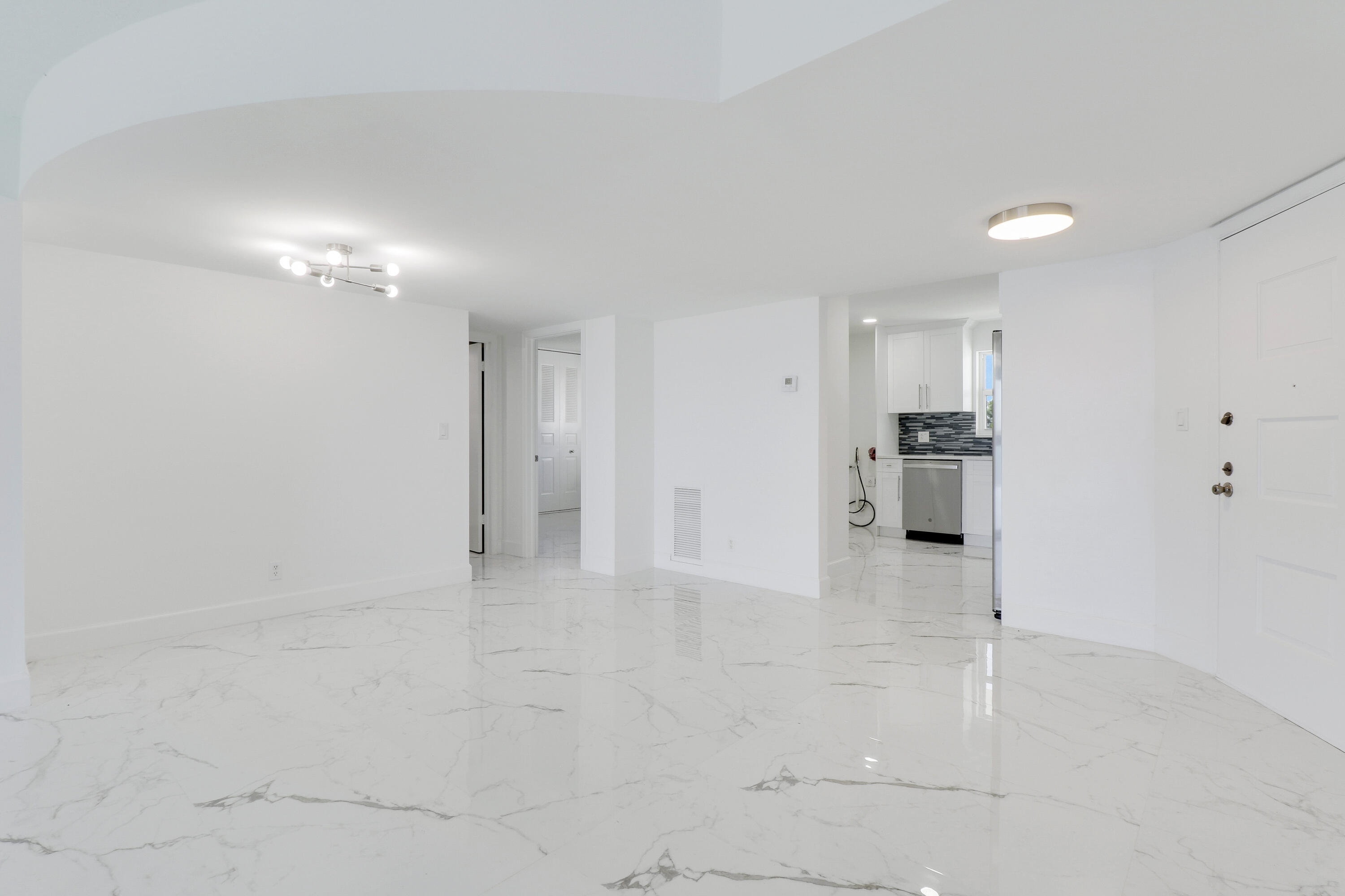 401 Lake Shore Drive 205