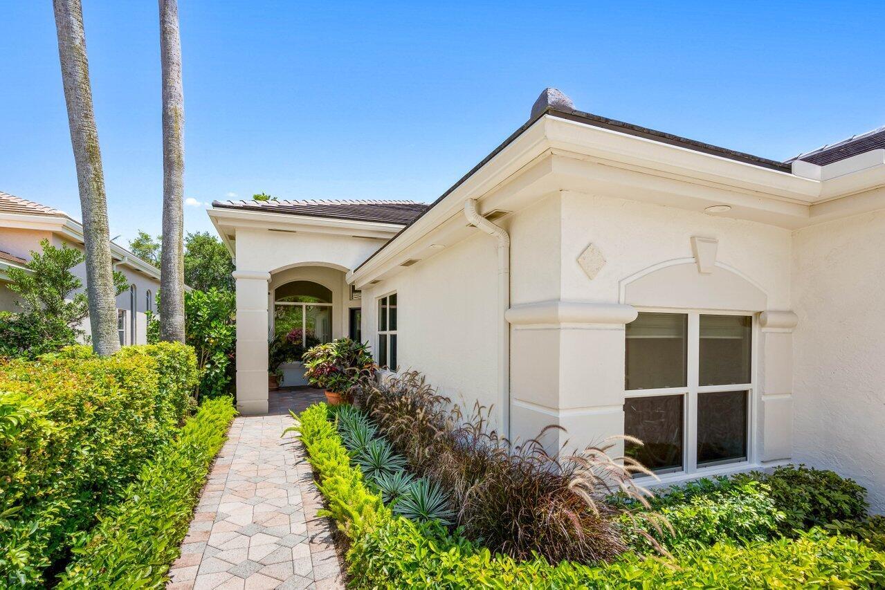 270 Isle Way