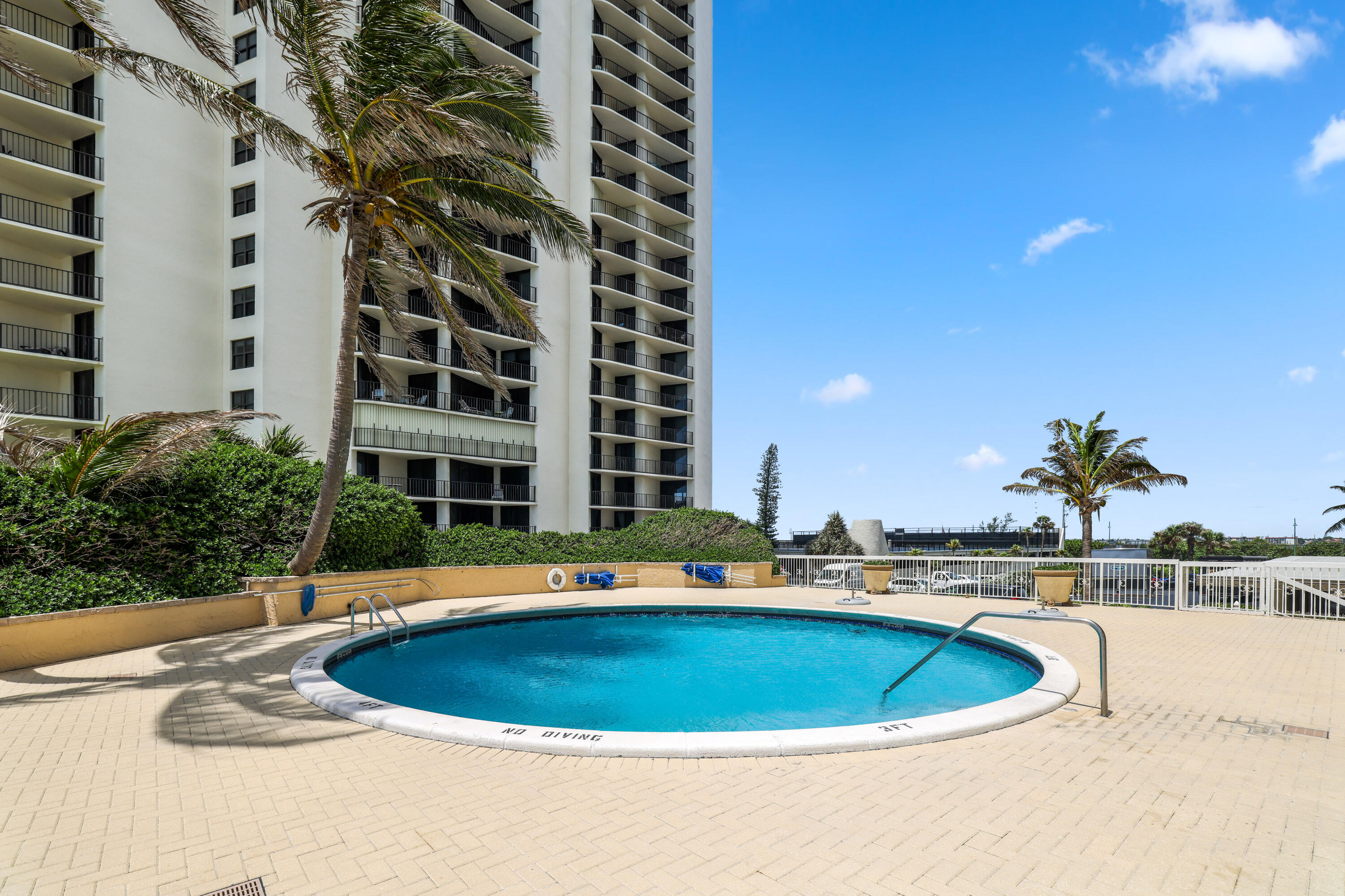 5440 N Ocean Drive 1403