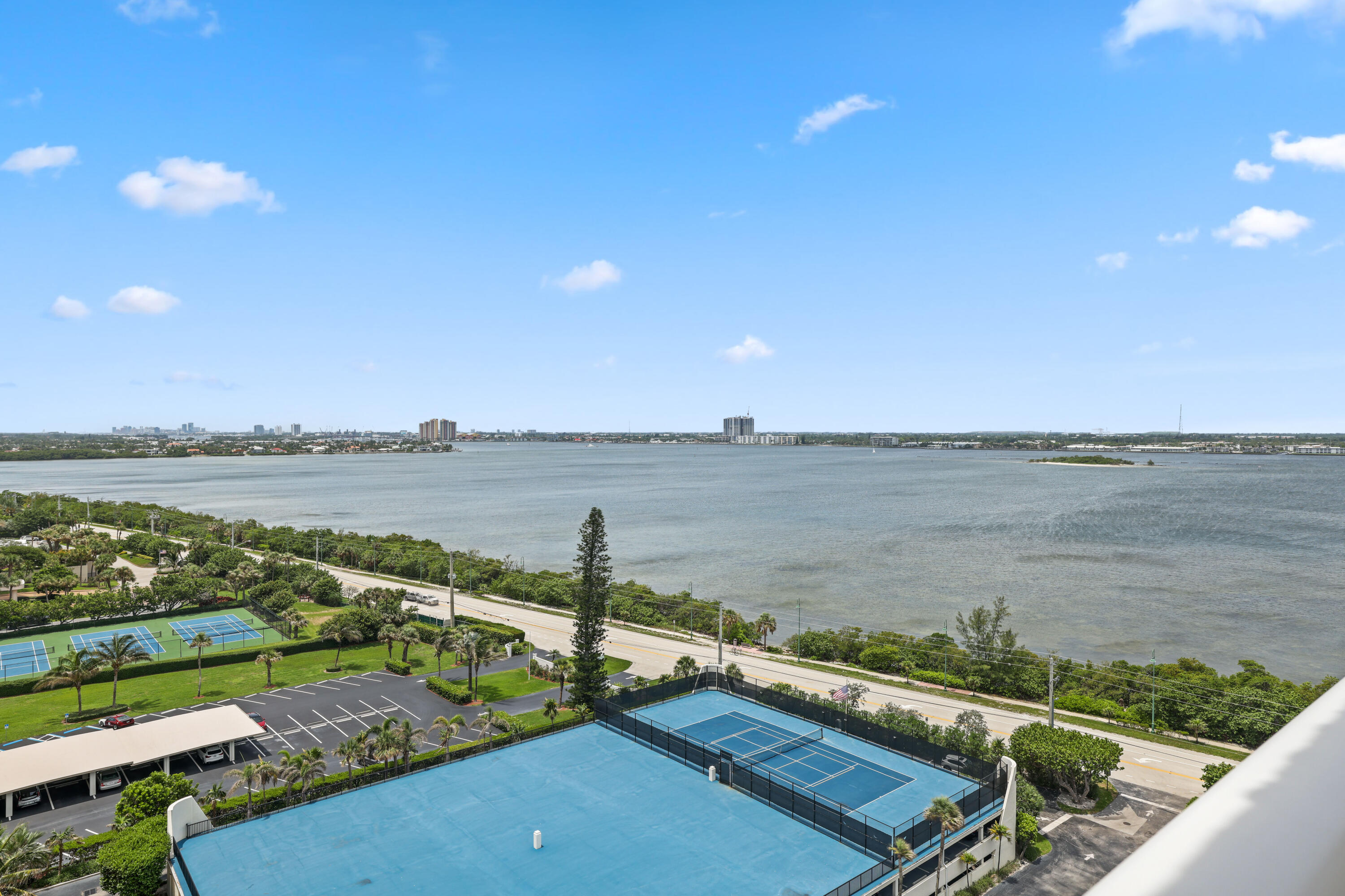 5440 N Ocean Drive 1403