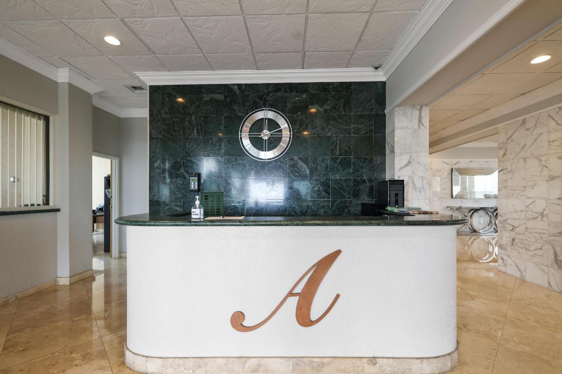 5440 N Ocean Drive 1403