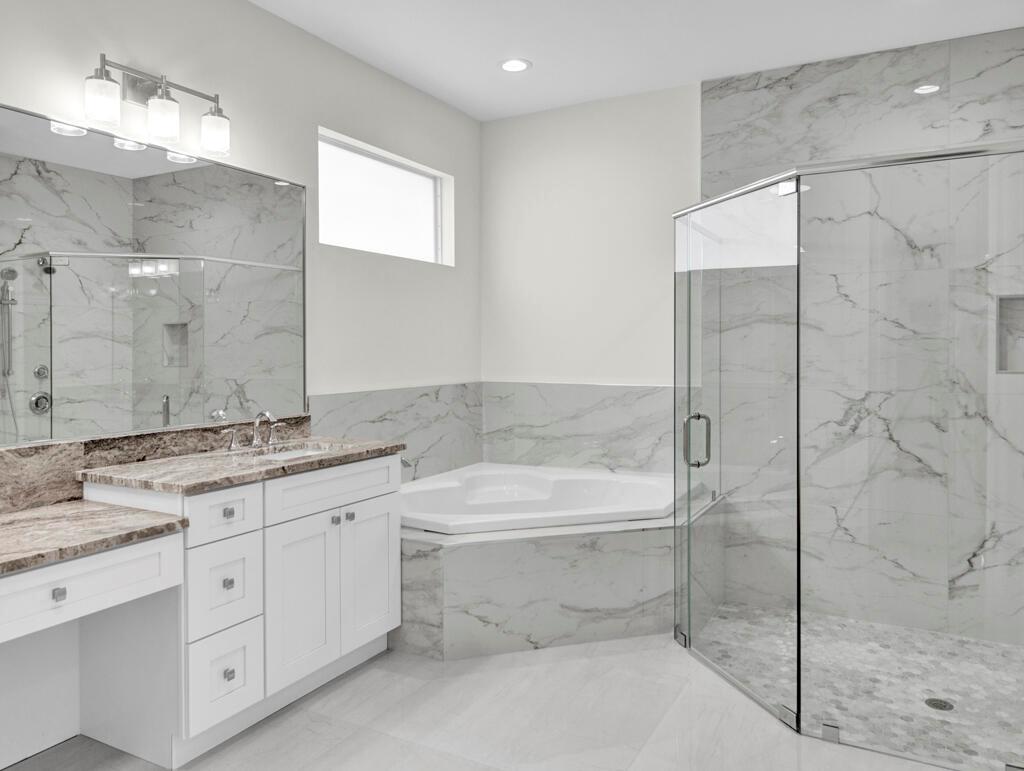 11353 Tangerine Boulevard