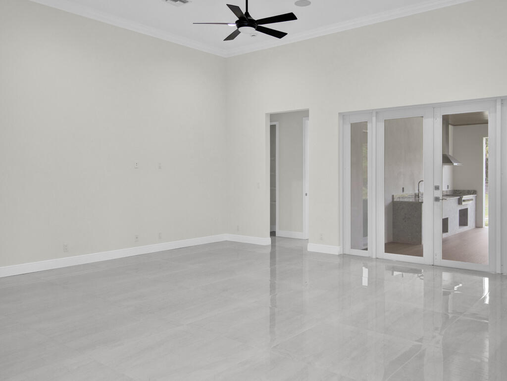 11353 Tangerine Boulevard