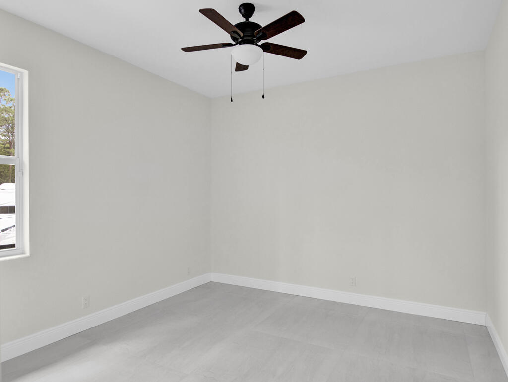 11353 Tangerine Boulevard