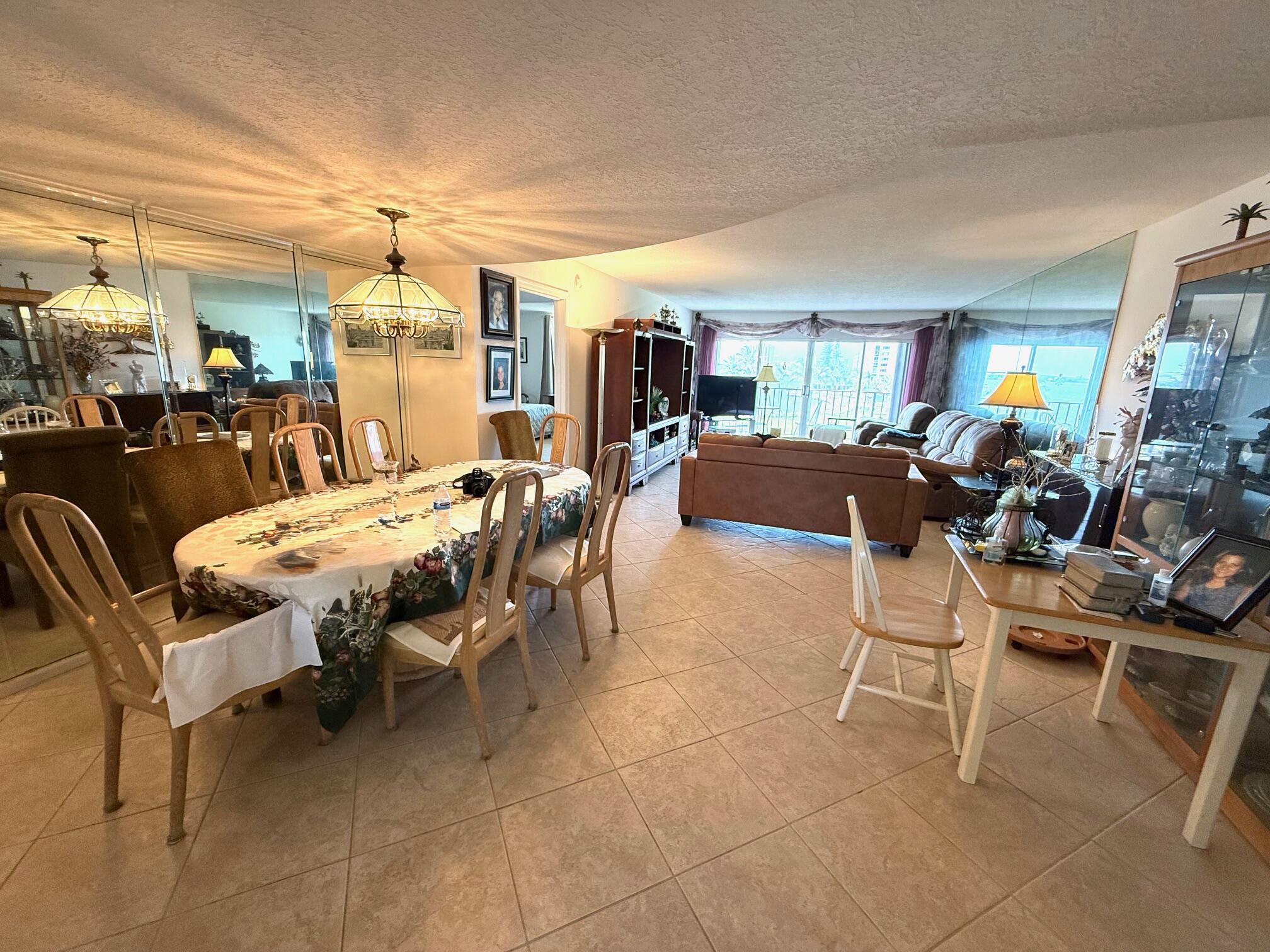 801 Lake Shore 411 Drive 411
