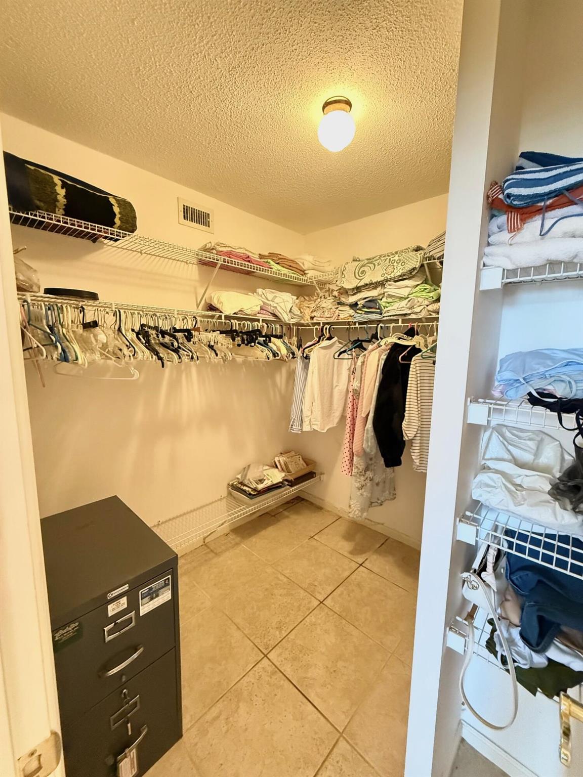 801 Lake Shore 411 Drive 411