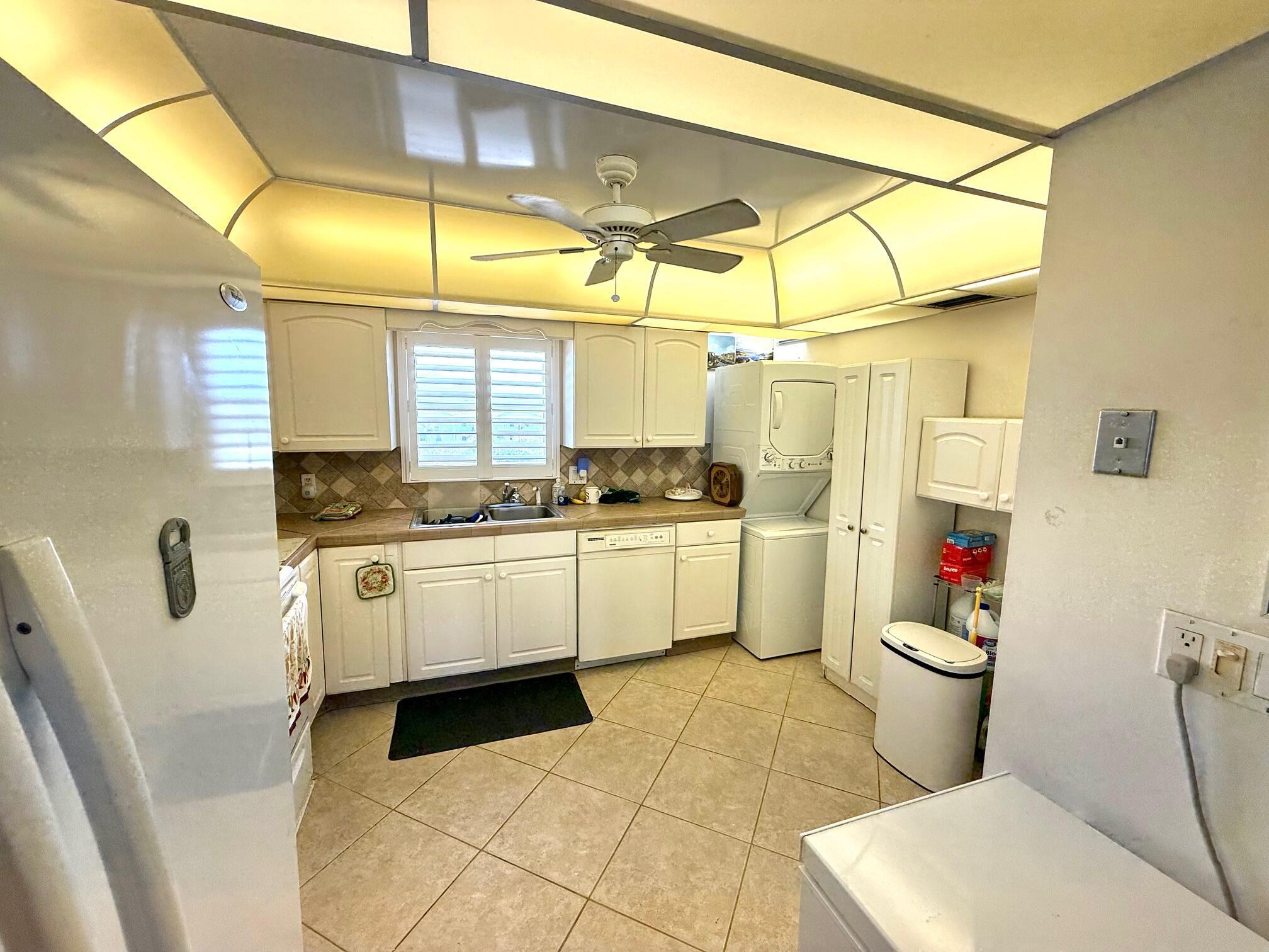 801 Lake Shore 411 Drive 411