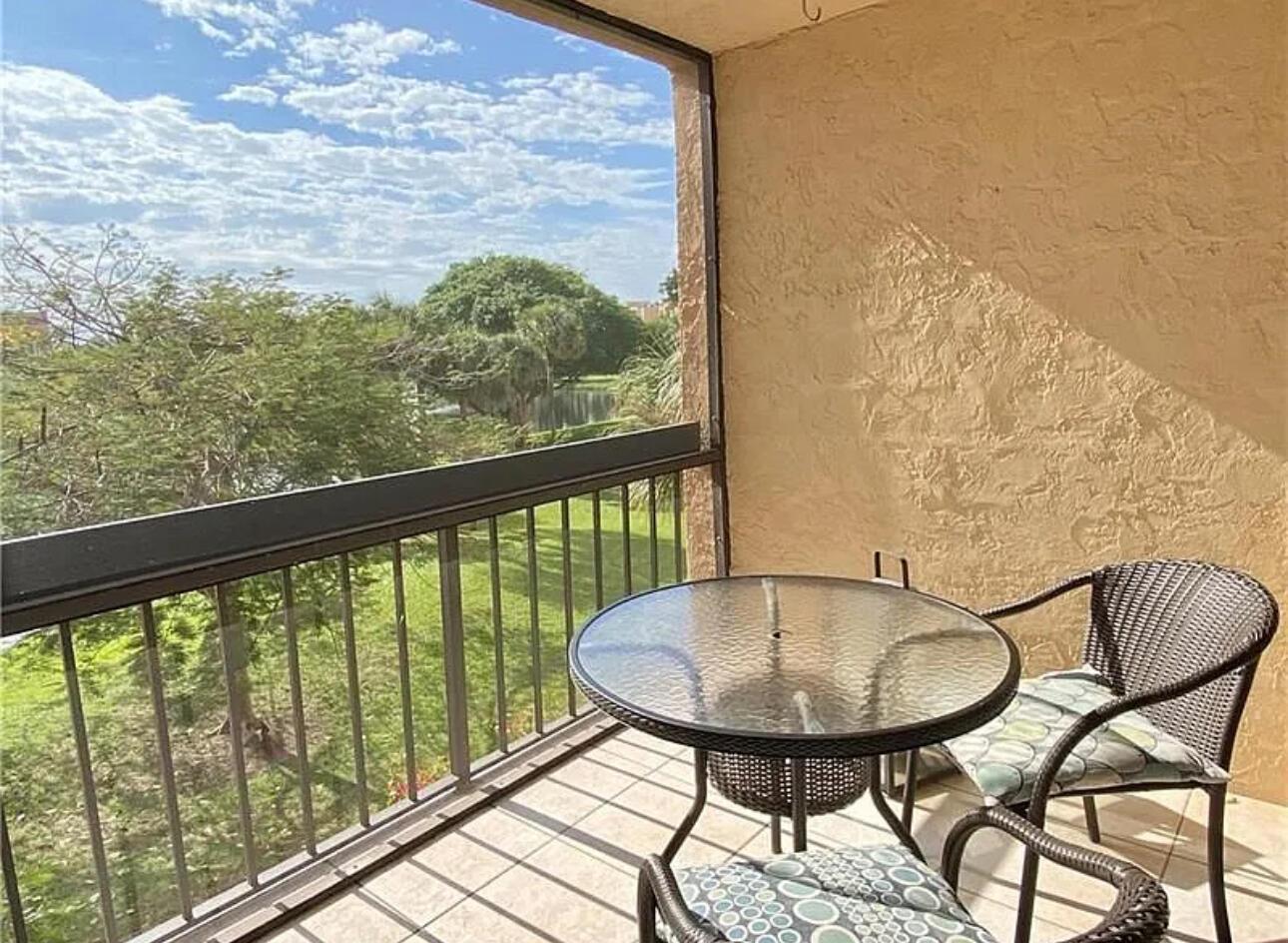 950 Egret Circle 5305