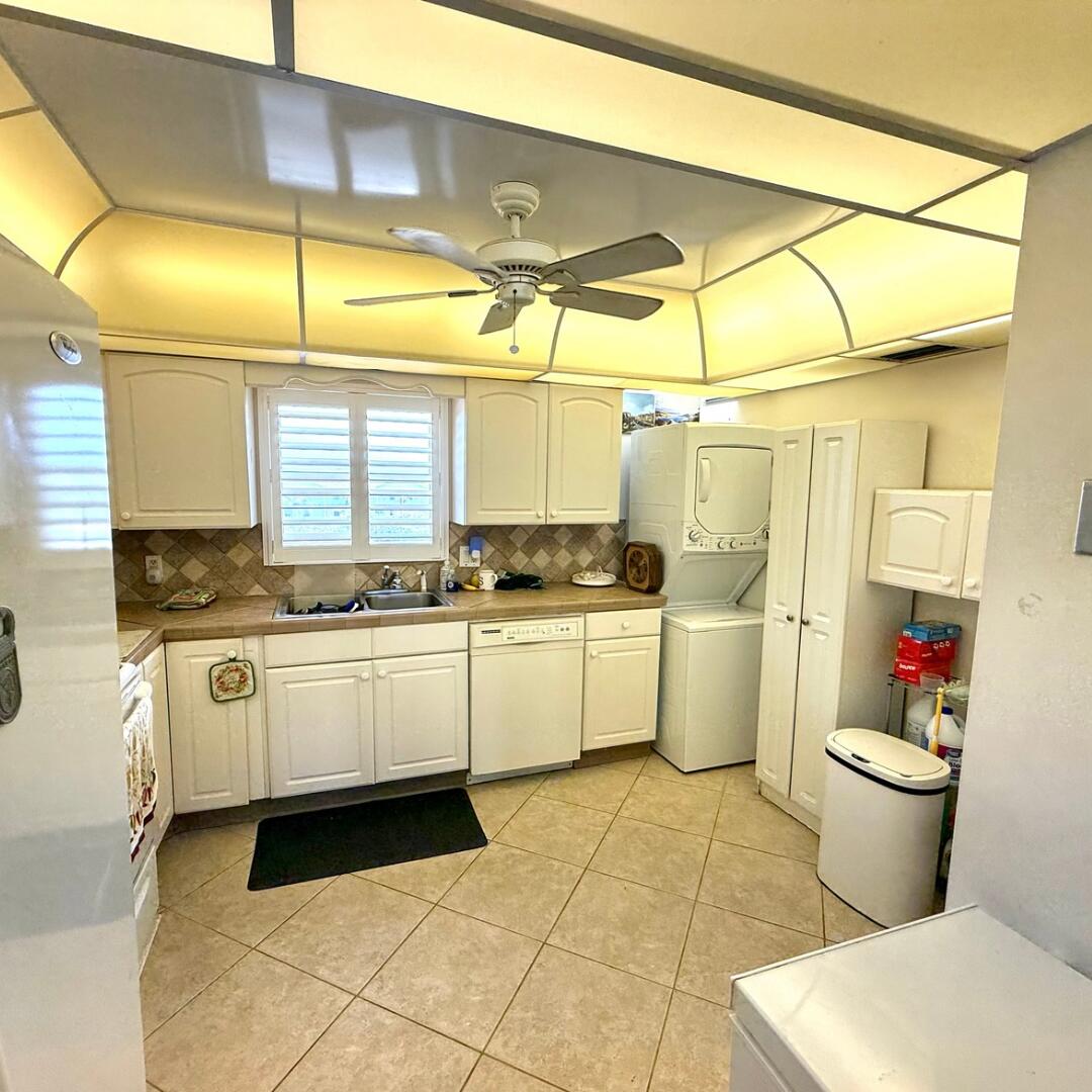 801 Lake Shore Drive 411