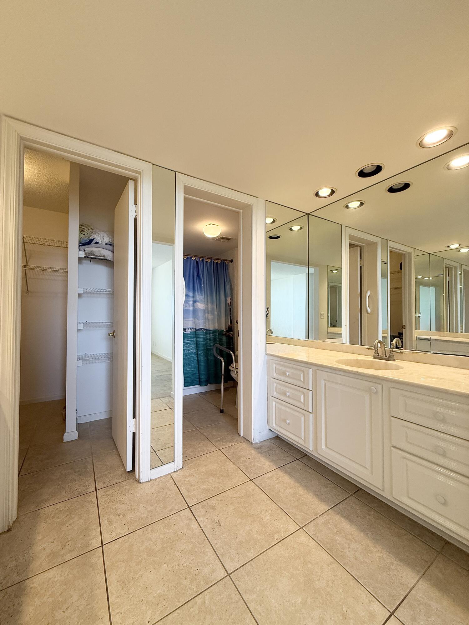 801 Lake Shore Drive 411