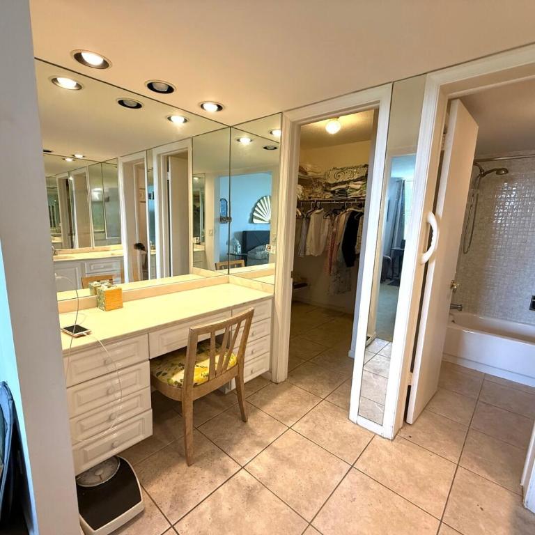 801 Lake Shore Drive 411