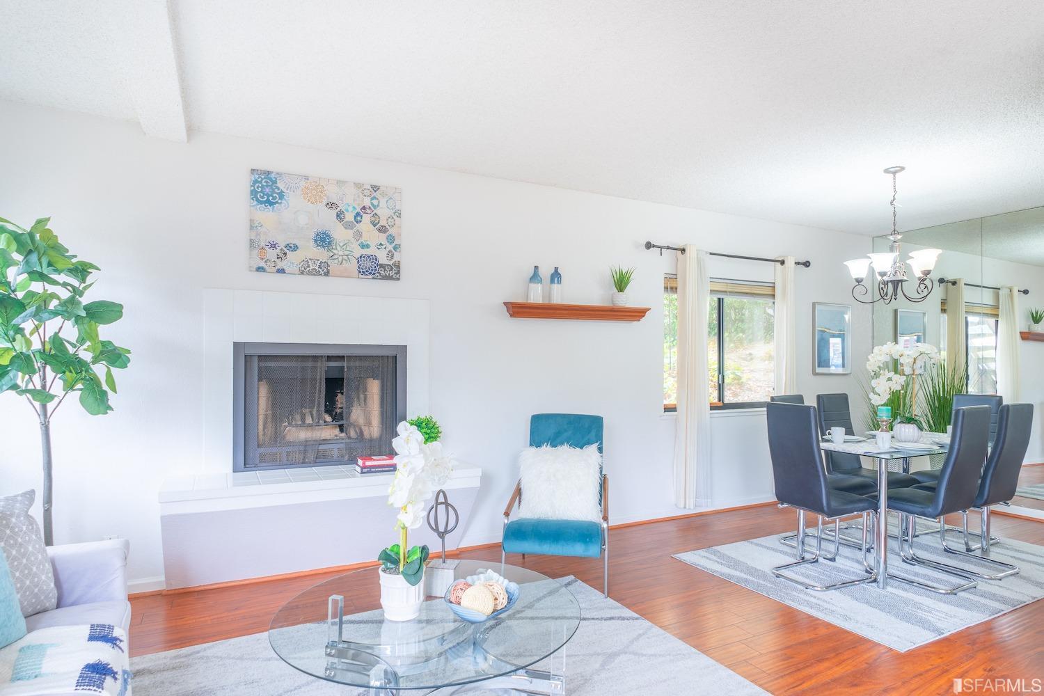 1 Appian Way # 2 Unit: 709-2