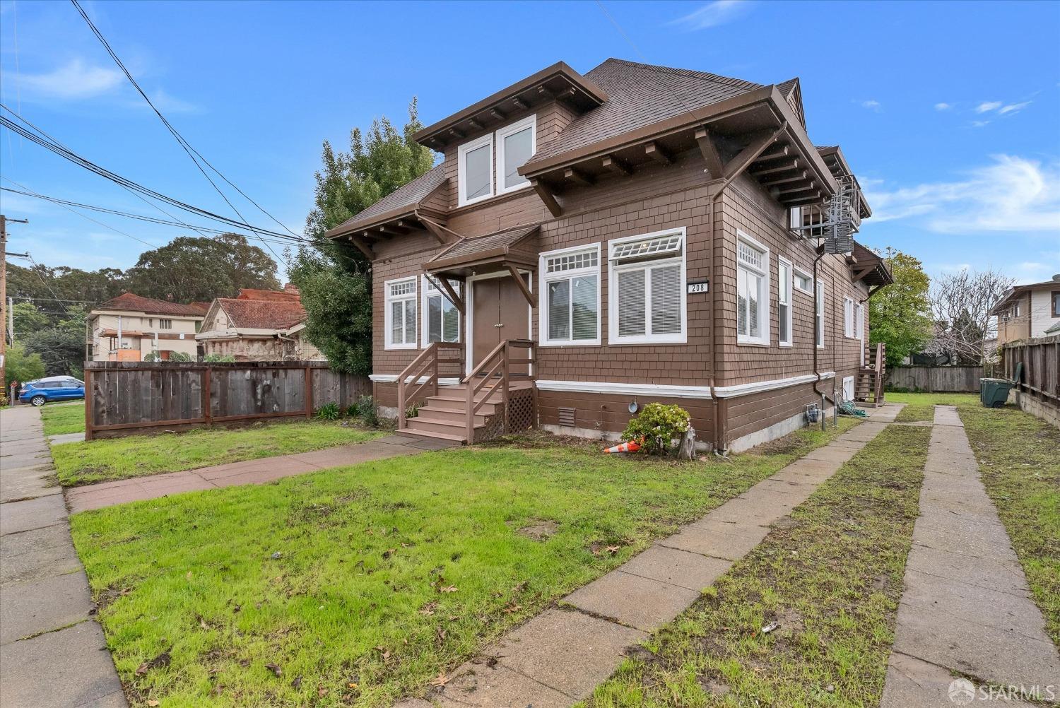 208 San Diego Avenue