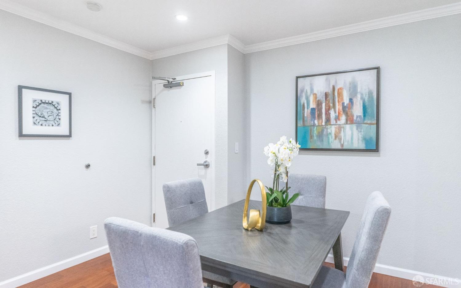 381 Half Moon Lane # 315