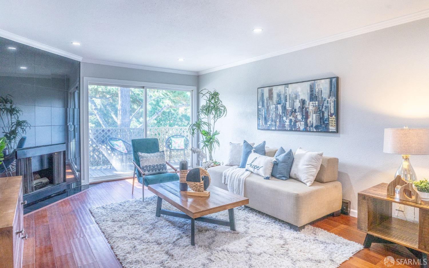 381 Half Moon Lane # 315