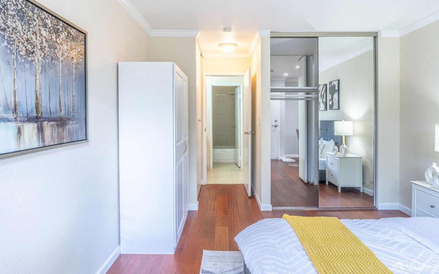 381 Half Moon Lane # 315