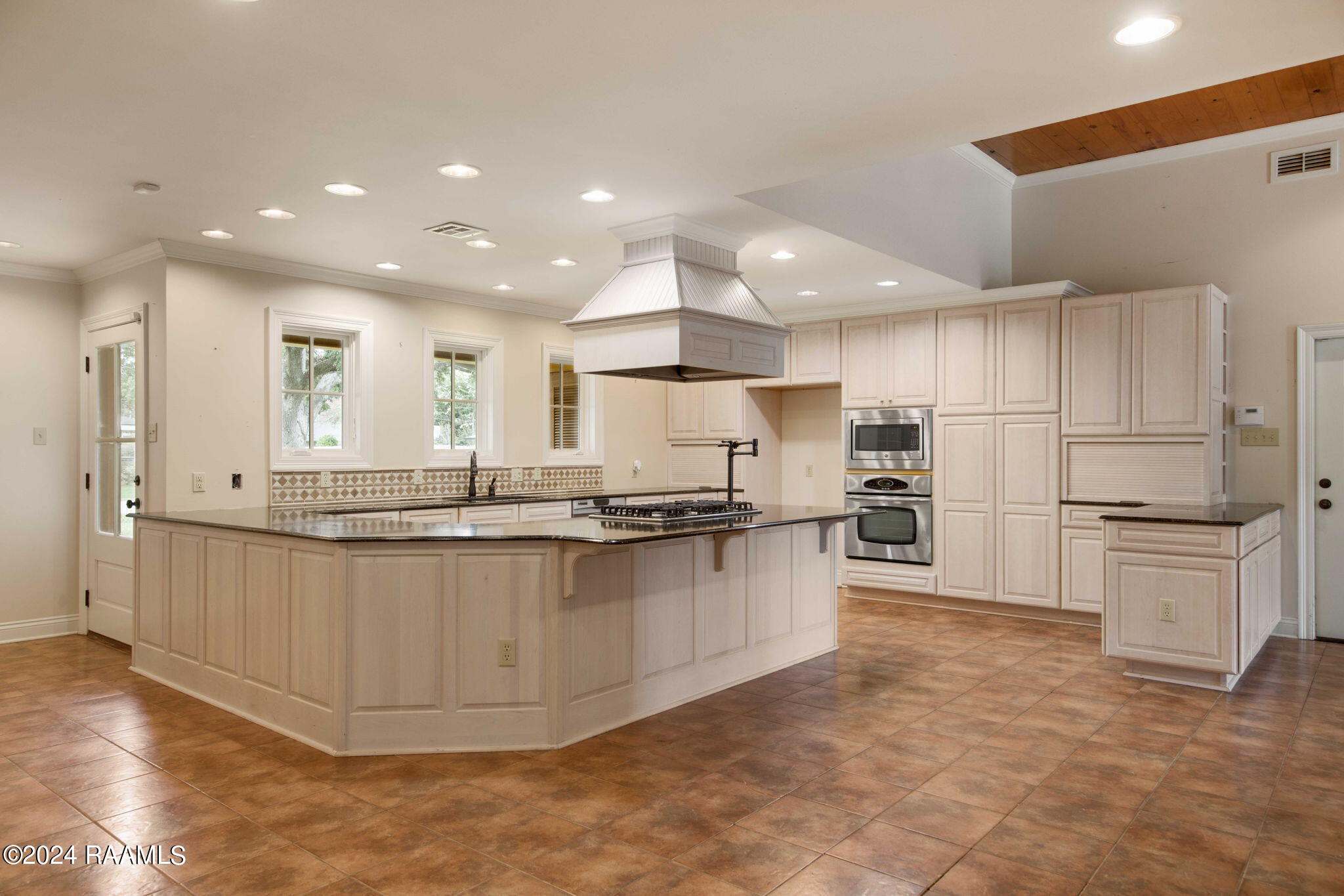 216 Live Oak Drive