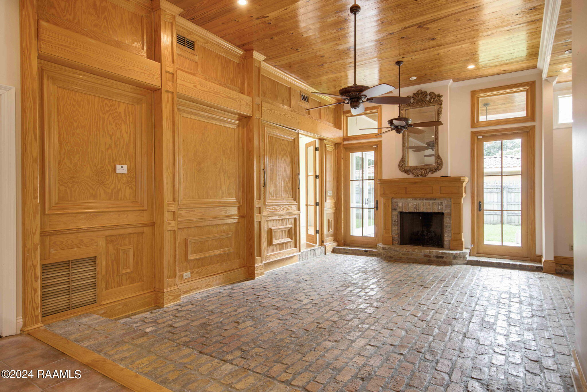 216 Live Oak Drive