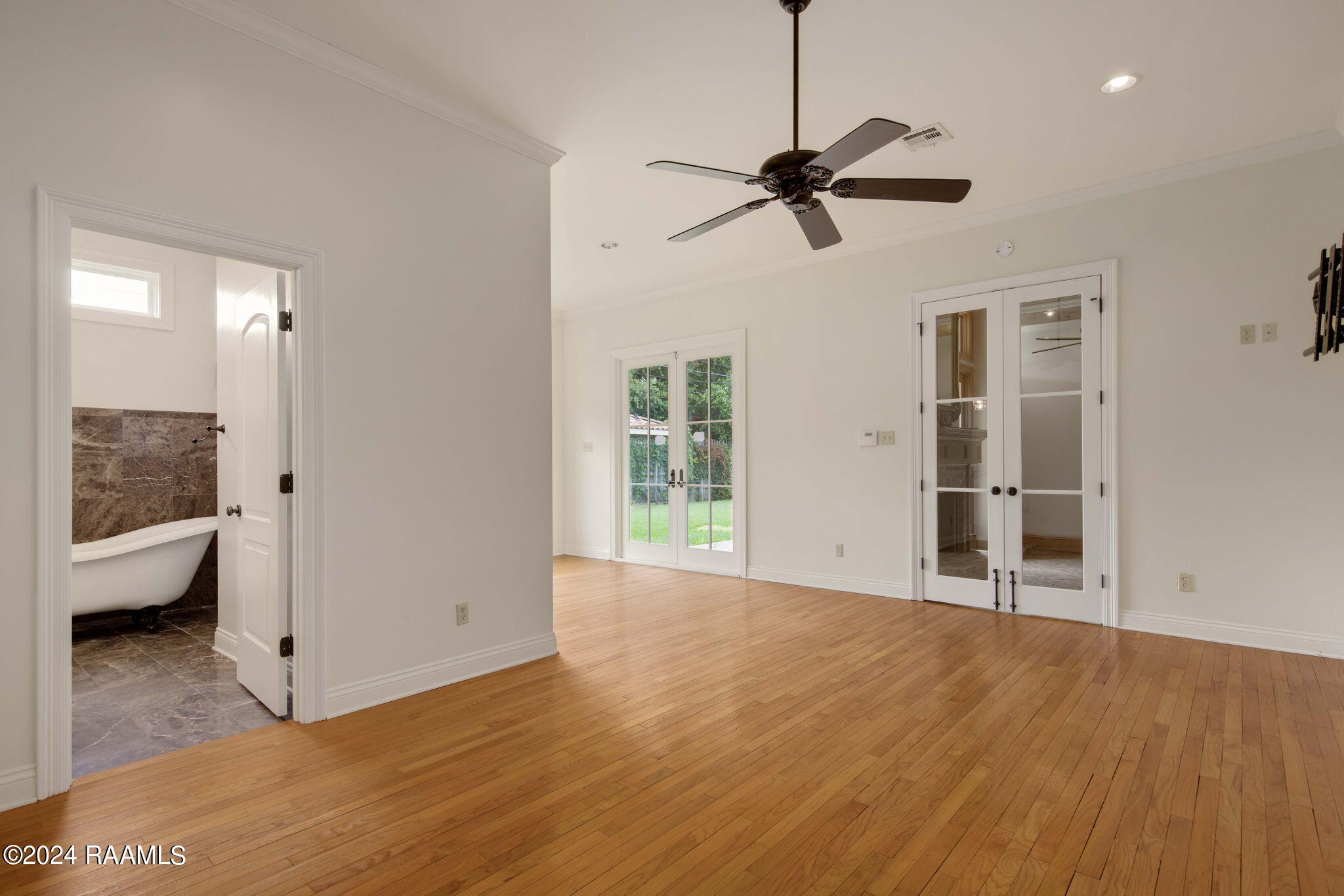 216 Live Oak Drive