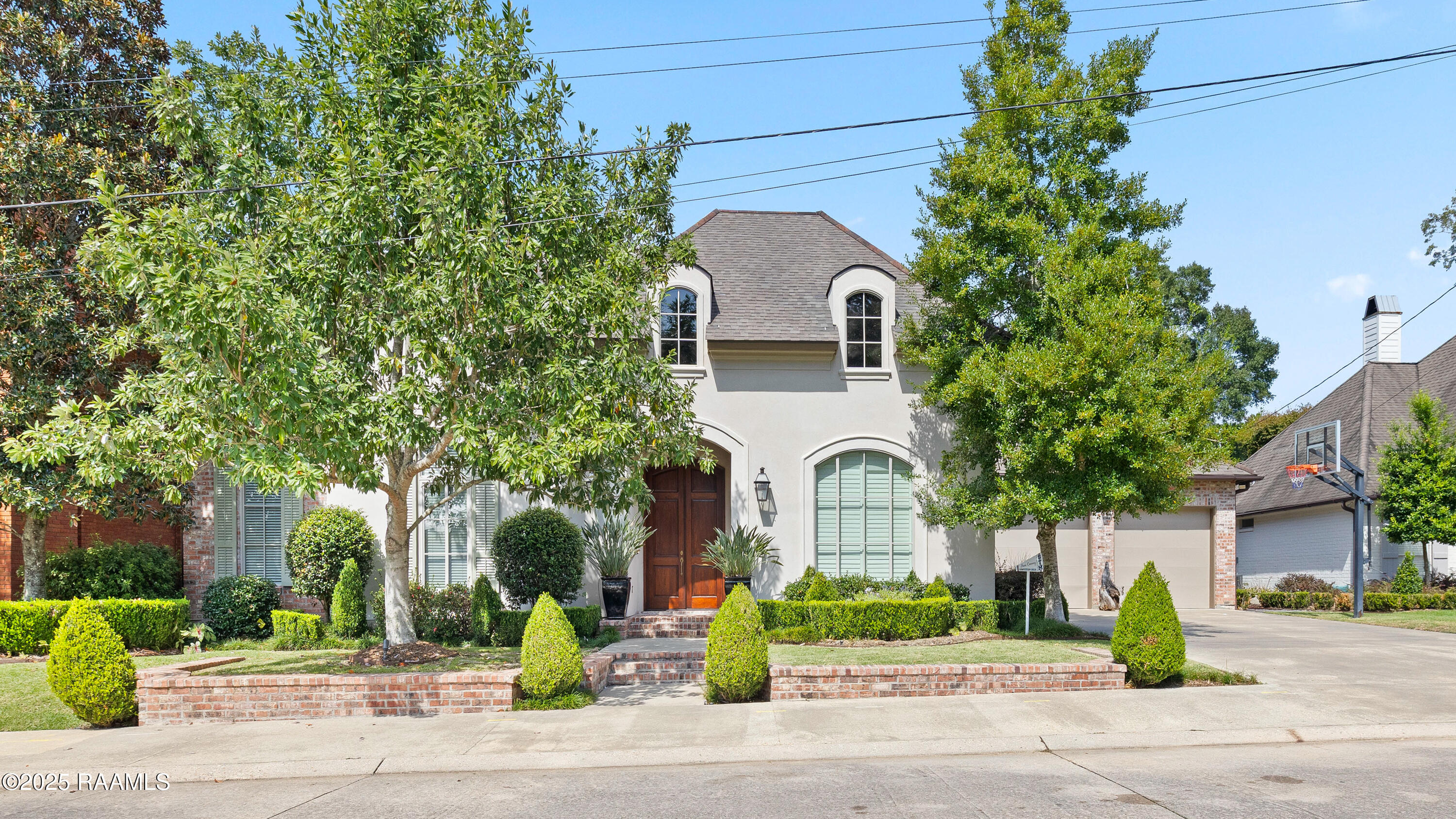 159 N Southlawn Drive