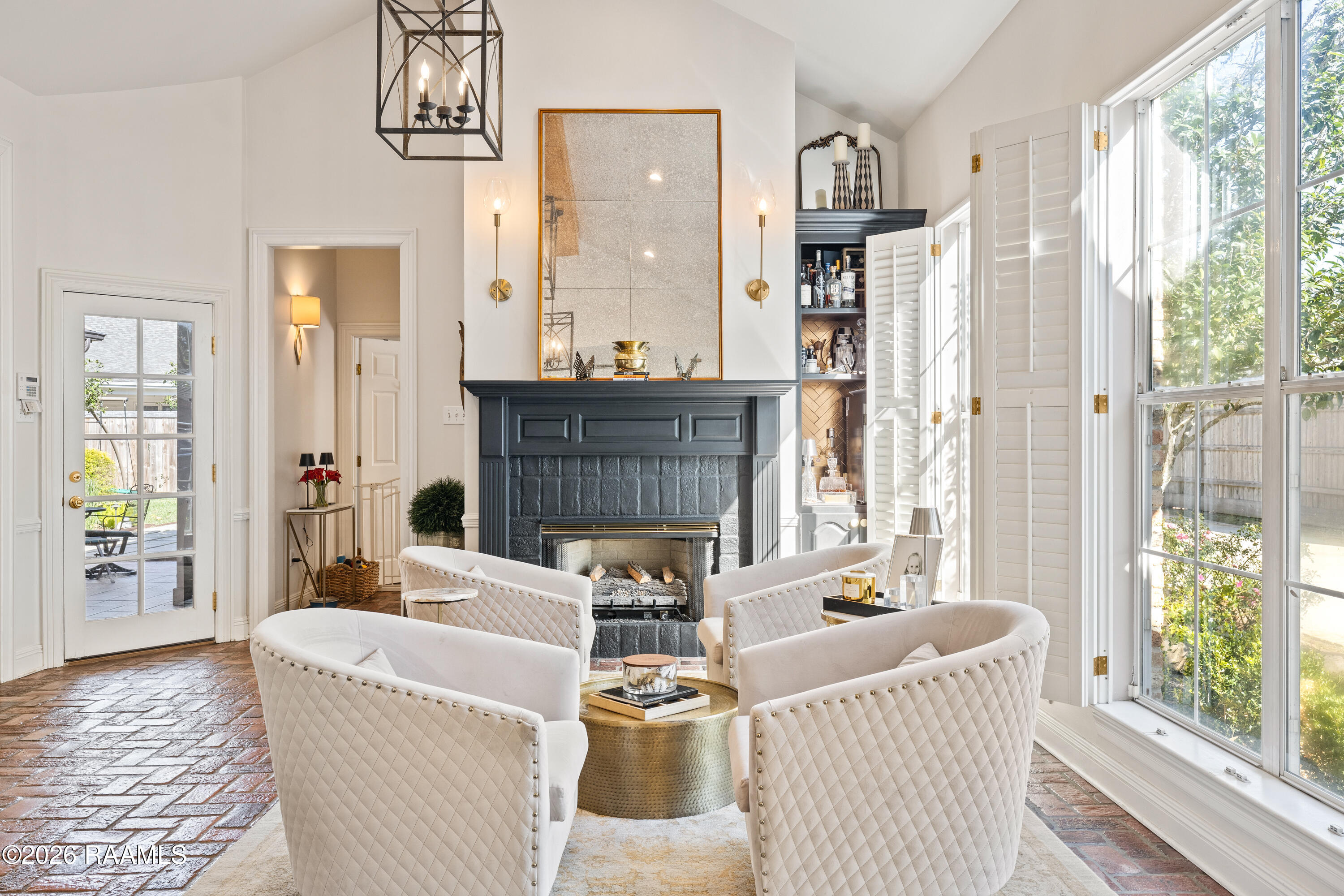 302 Farmington Drive