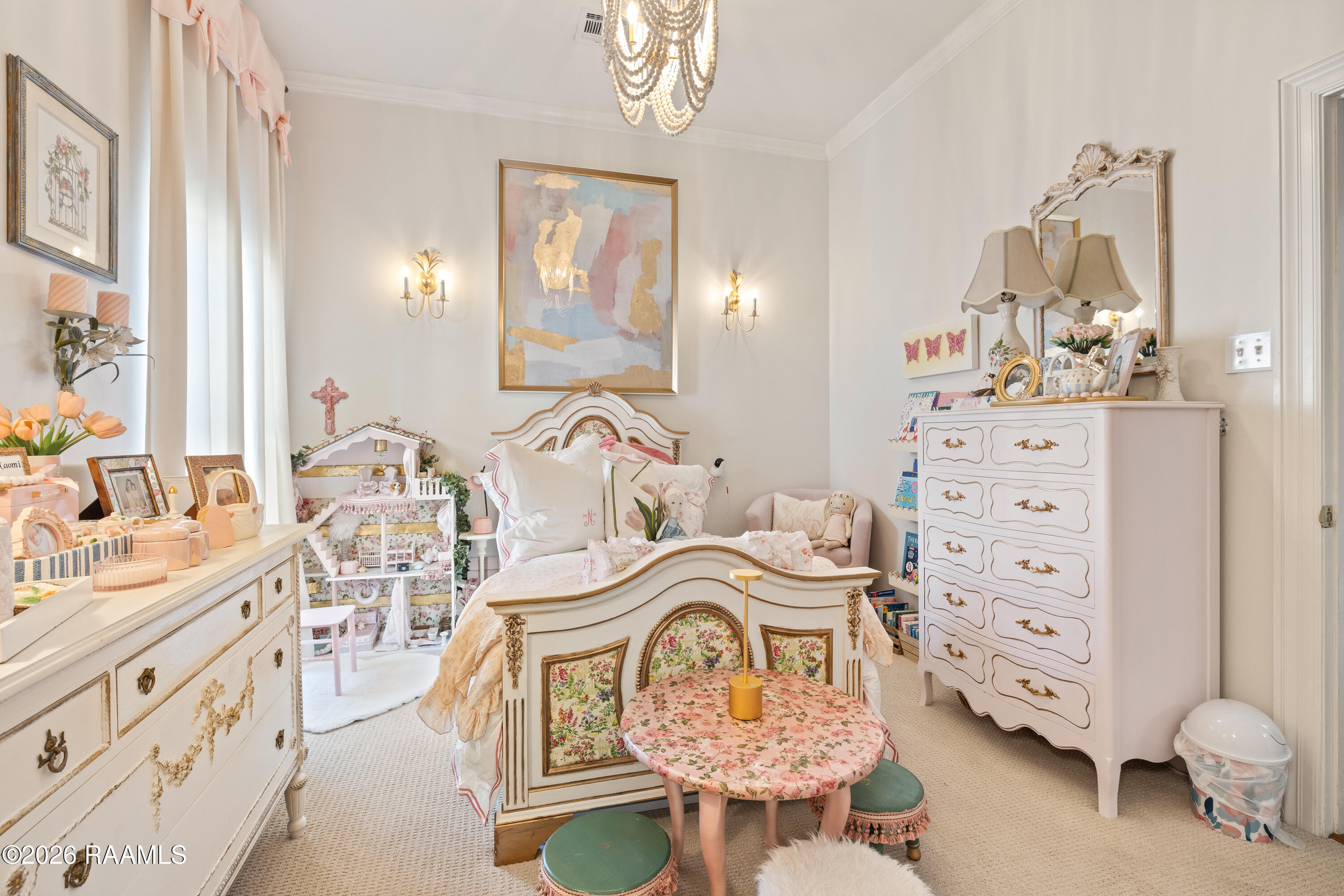 302 Farmington Drive