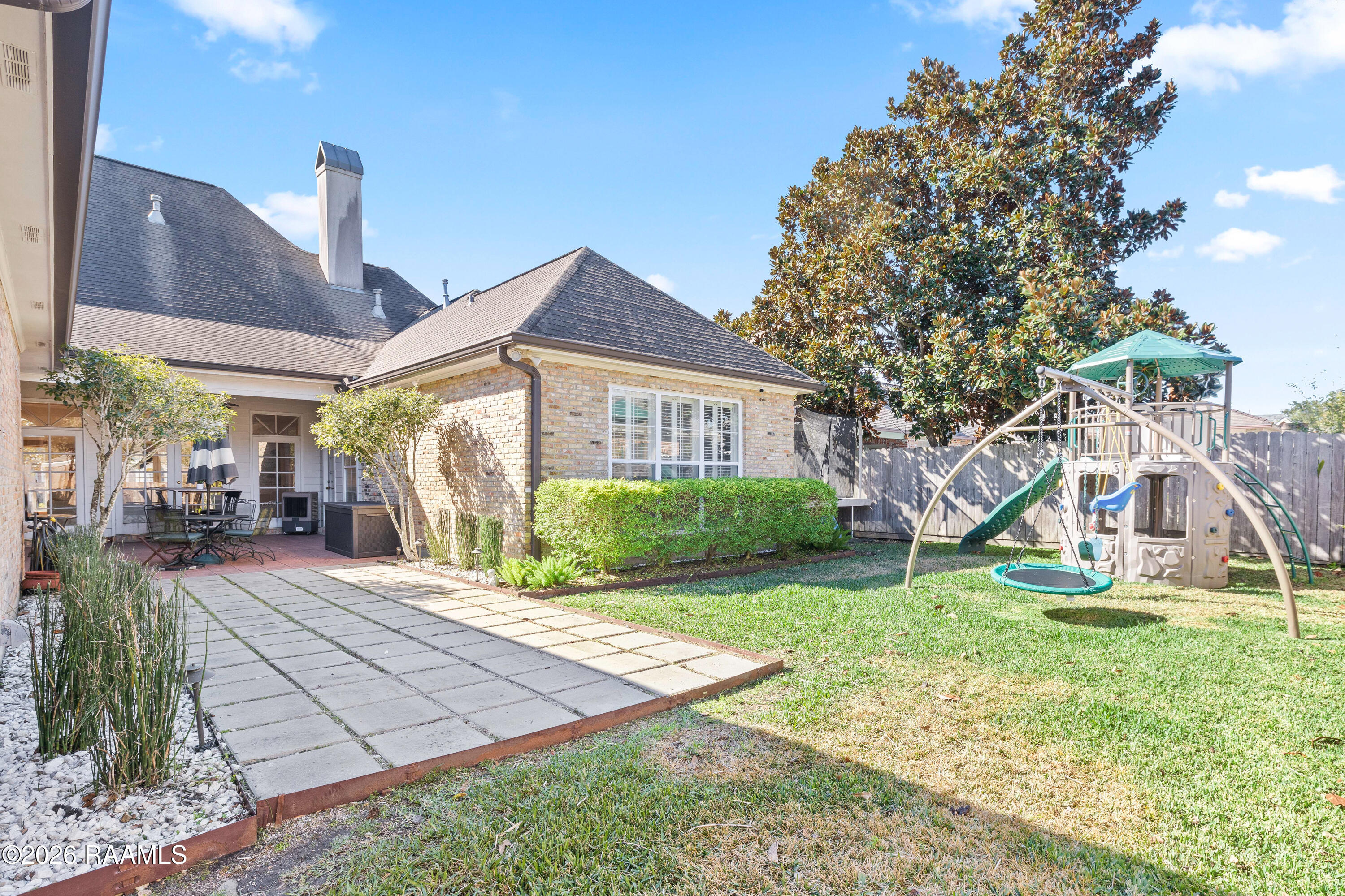 302 Farmington Drive