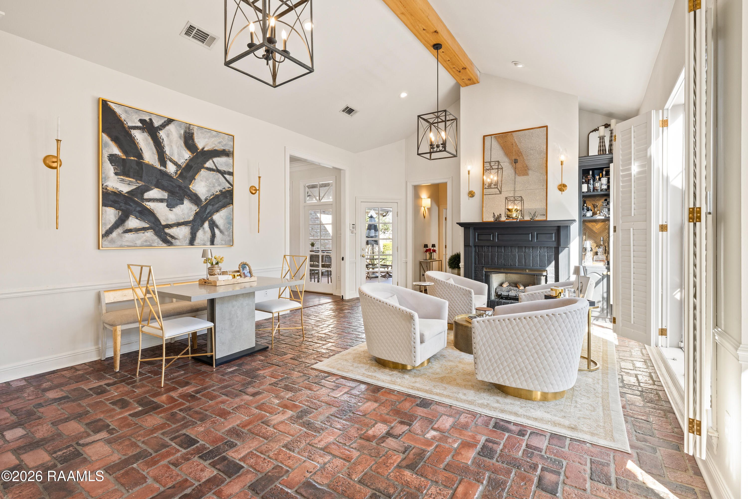 302 Farmington Drive