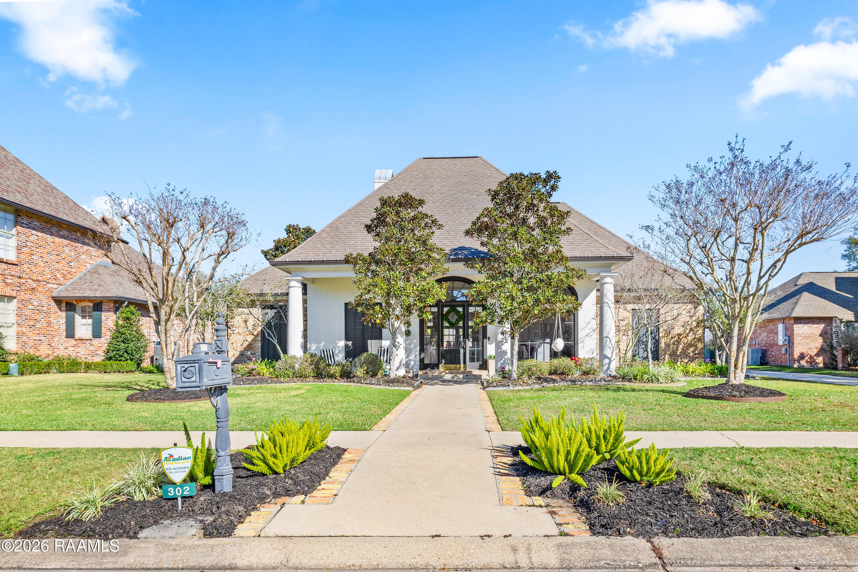 302 Farmington Drive