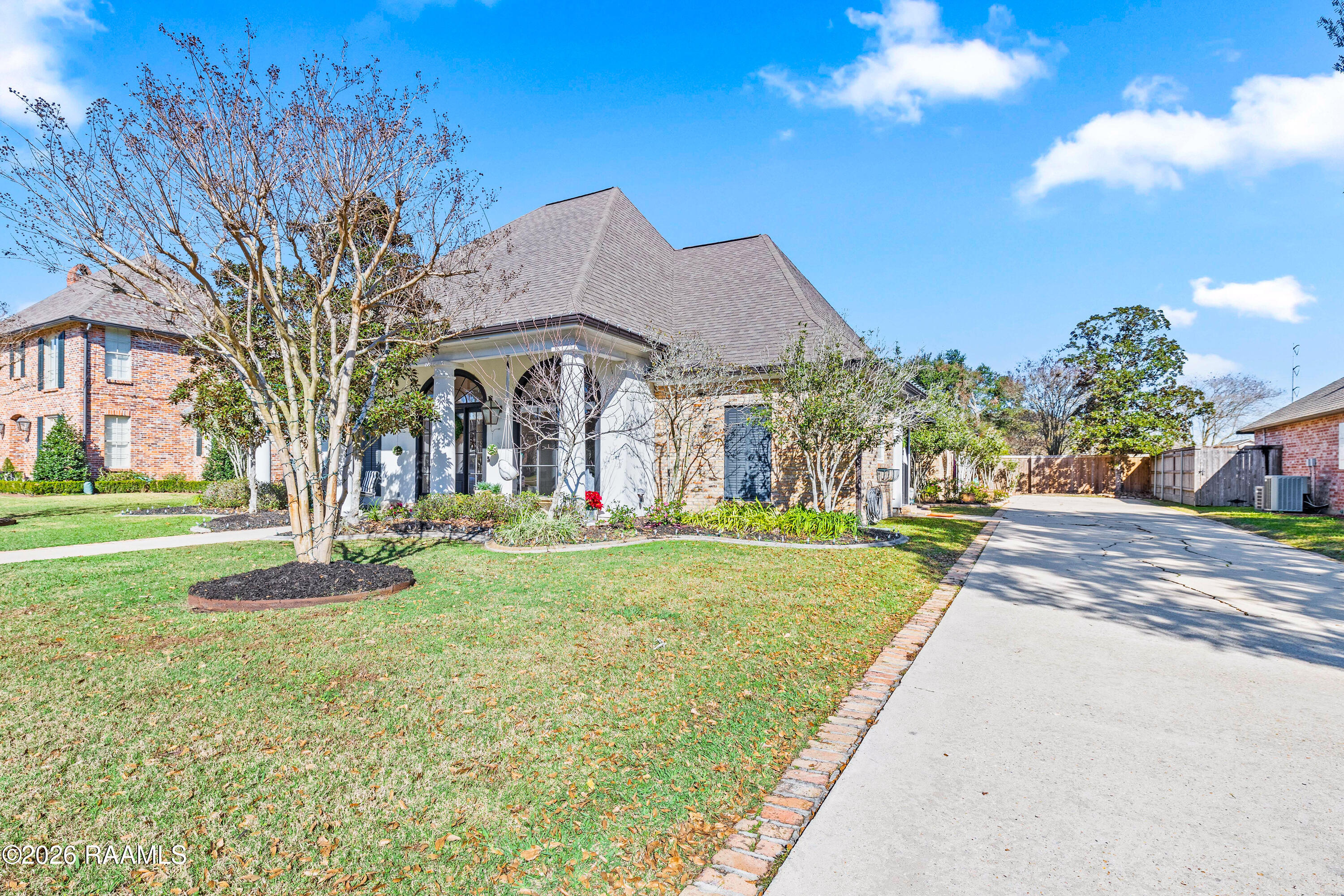 302 Farmington Drive