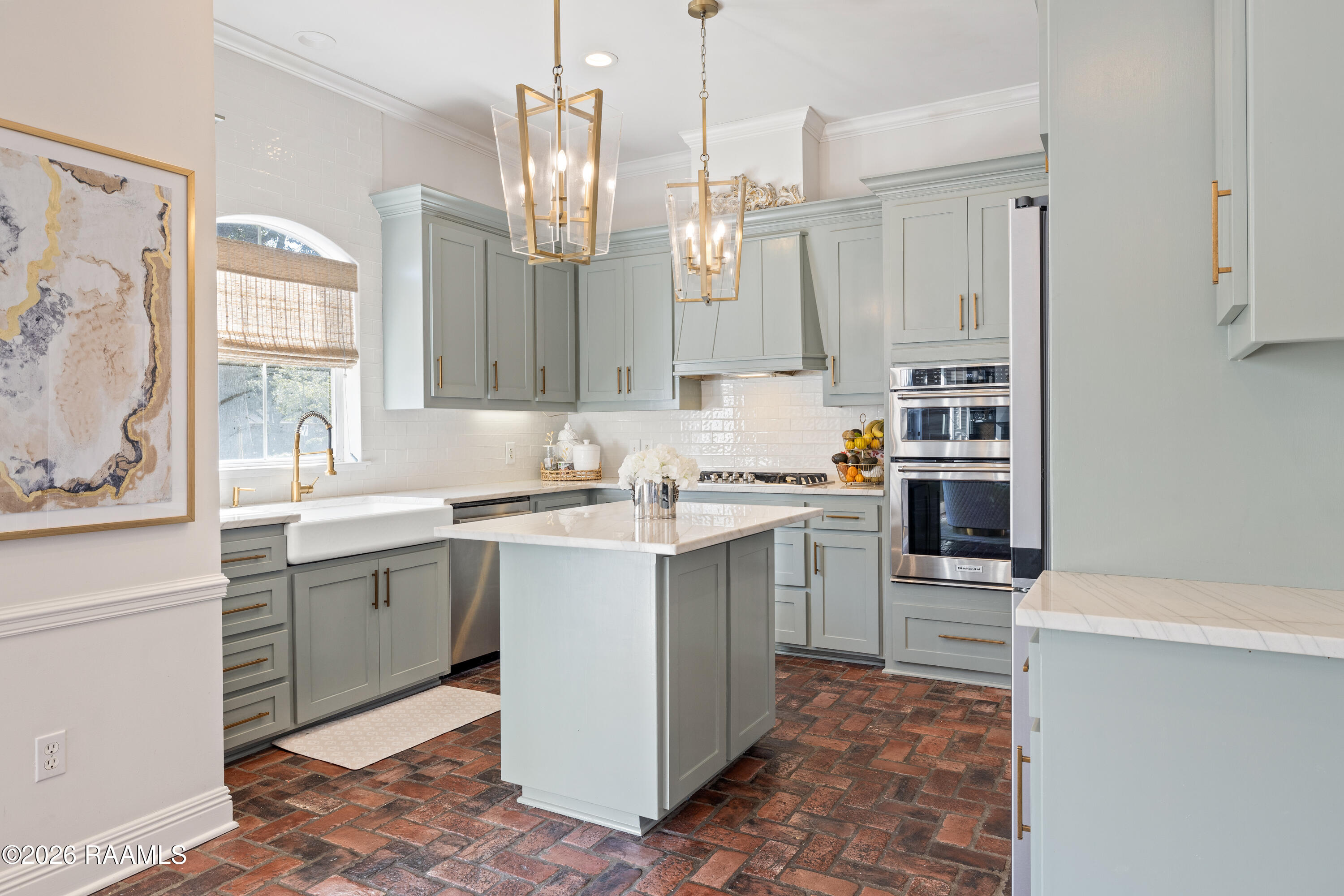 302 Farmington Drive