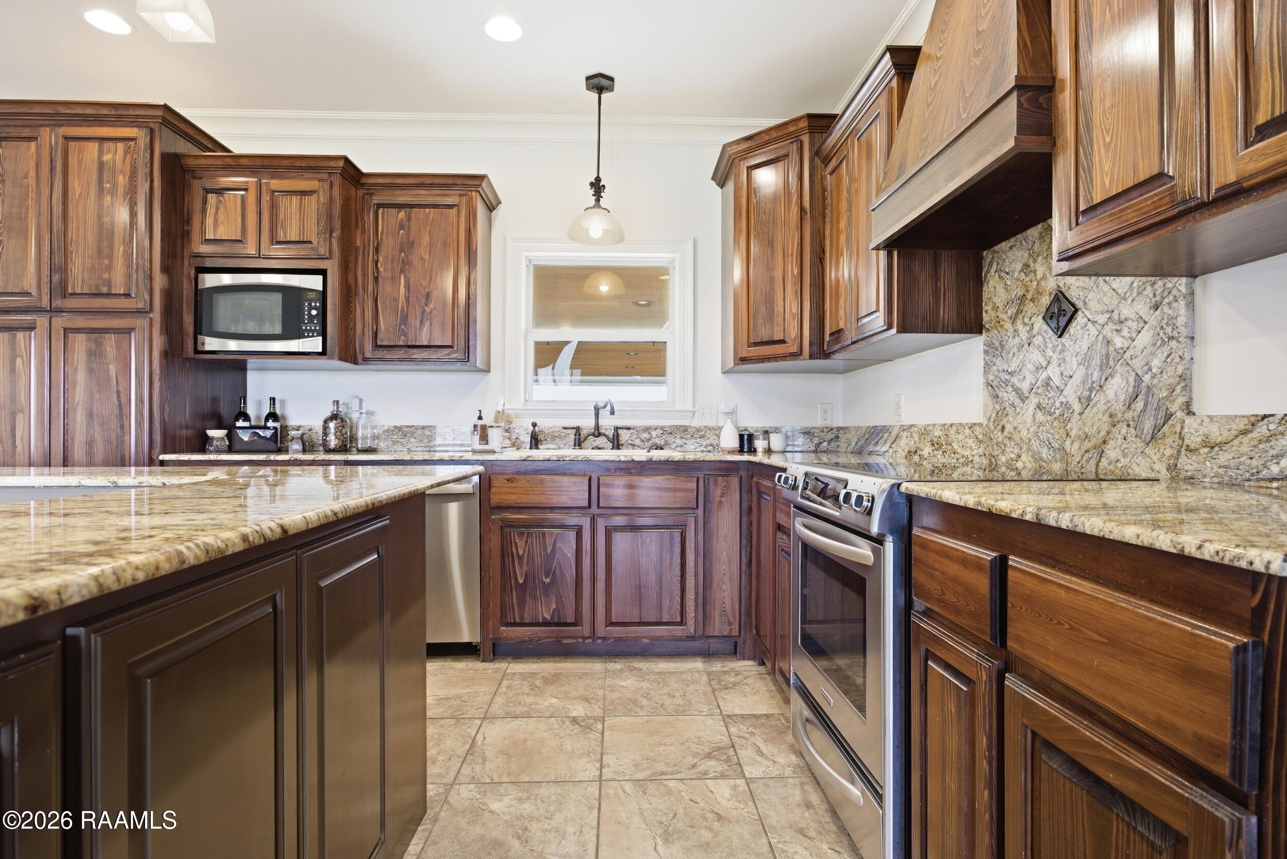 821 Casper Road