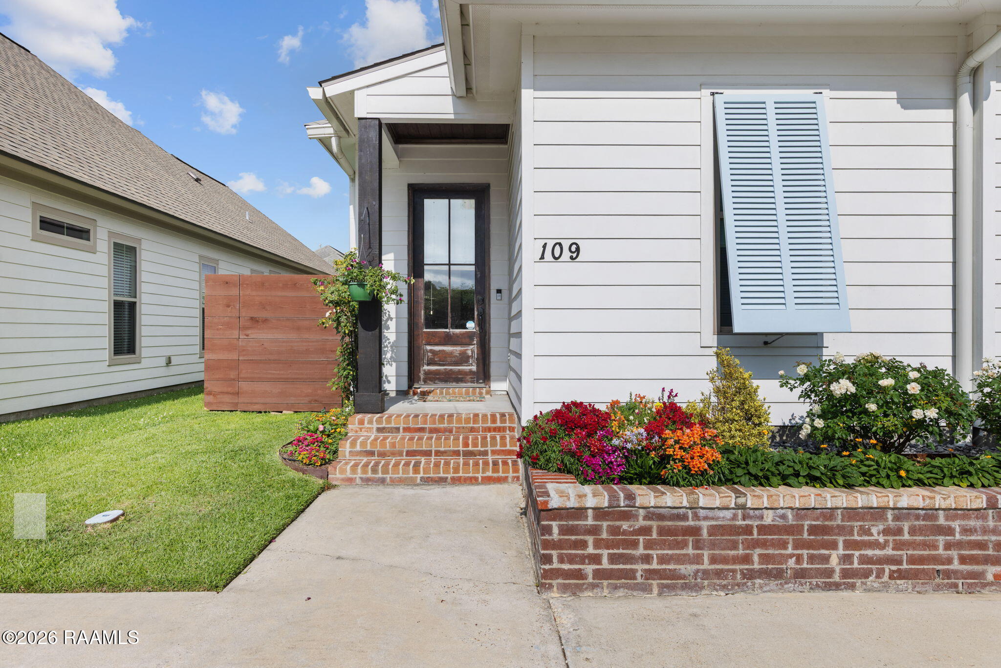 109 Parker Lane
