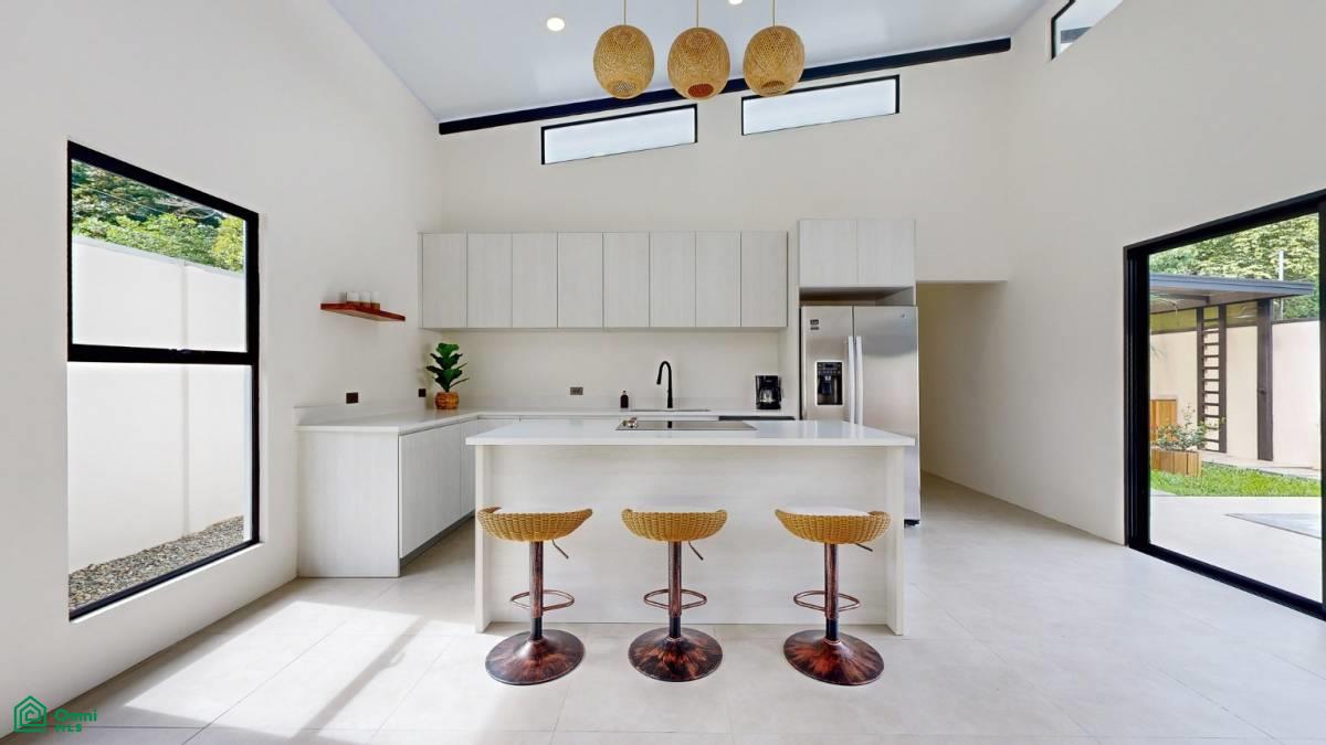 Brand New 3 bed, 2 Bath Home with creek and Jungle views.