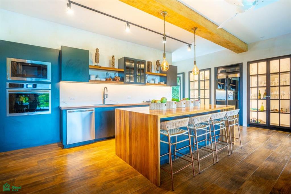 Luxury, Ocean View, Stunning Details on Calle Perezoso