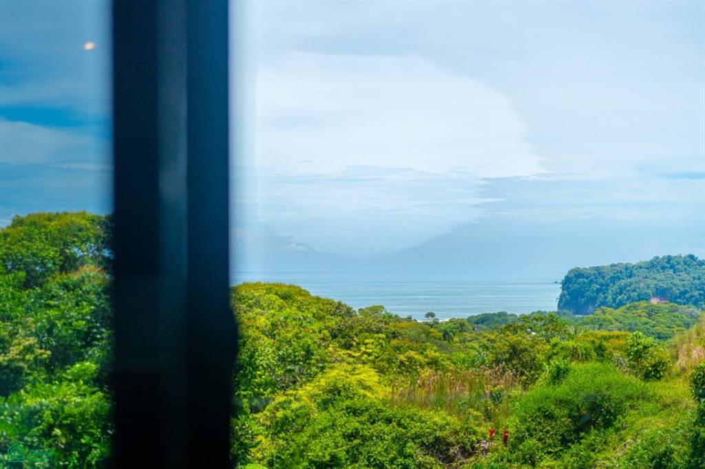 Luxury, Ocean View, Stunning Details on Calle Perezoso