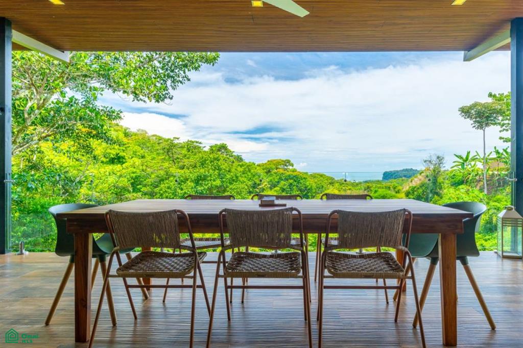 Luxury, Ocean View, Stunning Details on Calle Perezoso