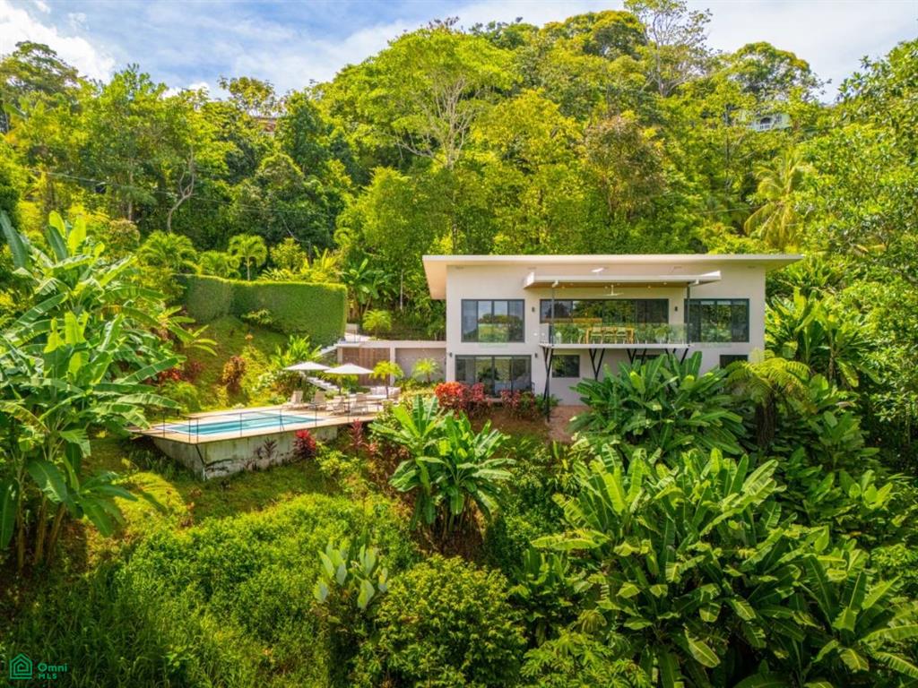 Luxury, Ocean View, Stunning Details on Calle Perezoso