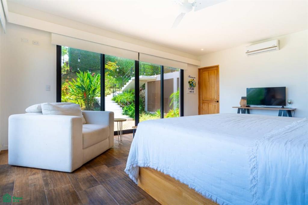 Luxury, Ocean View, Stunning Details on Calle Perezoso