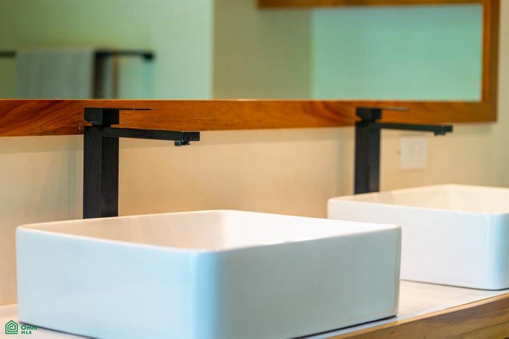 Luxury, Ocean View, Stunning Details on Calle Perezoso