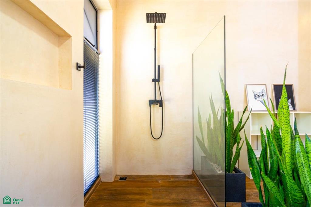 Luxury, Ocean View, Stunning Details on Calle Perezoso