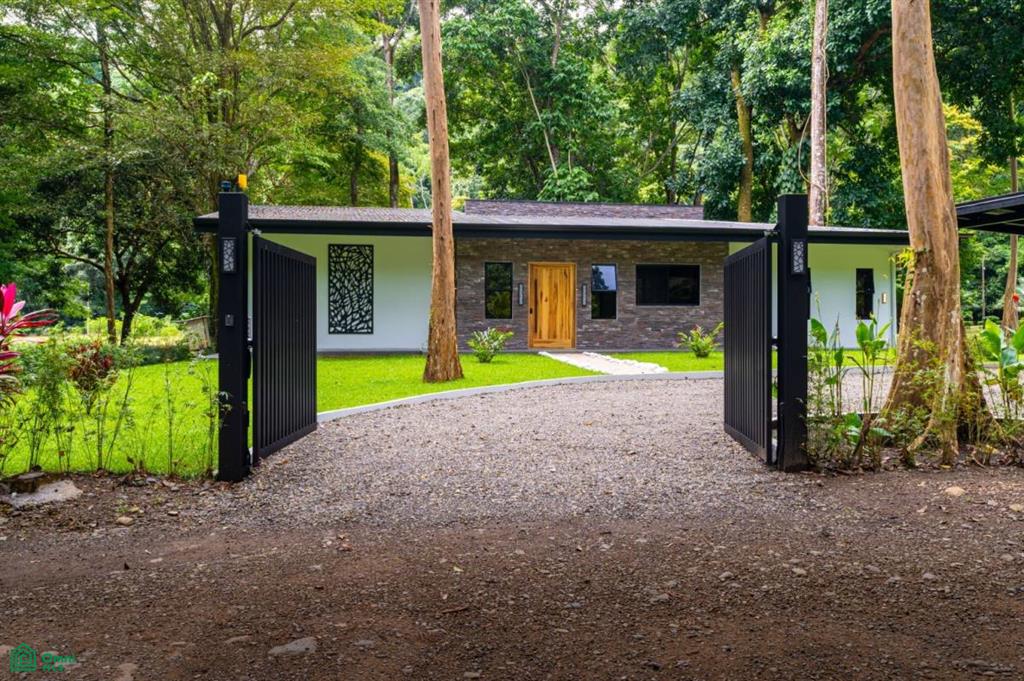 tres rios , Puerto Cortés, Osa, Puntarenas