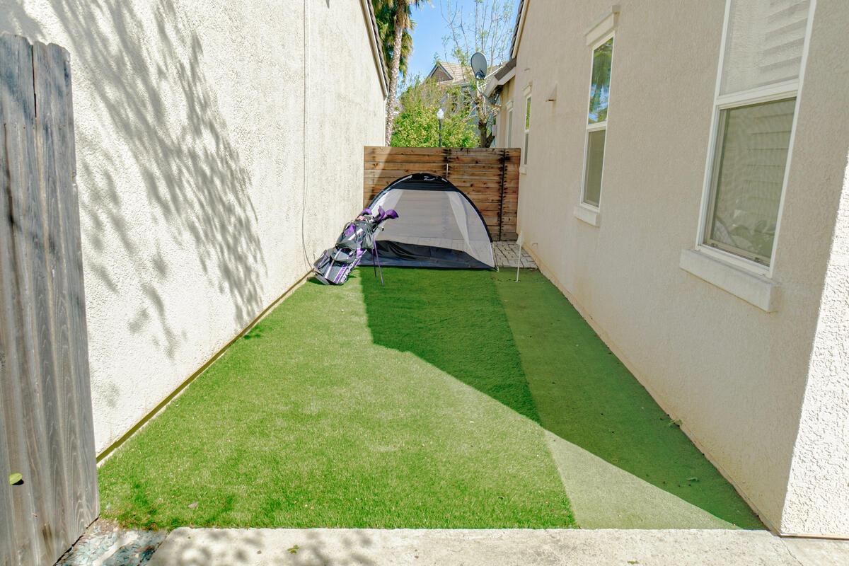3005 Touchman Street
