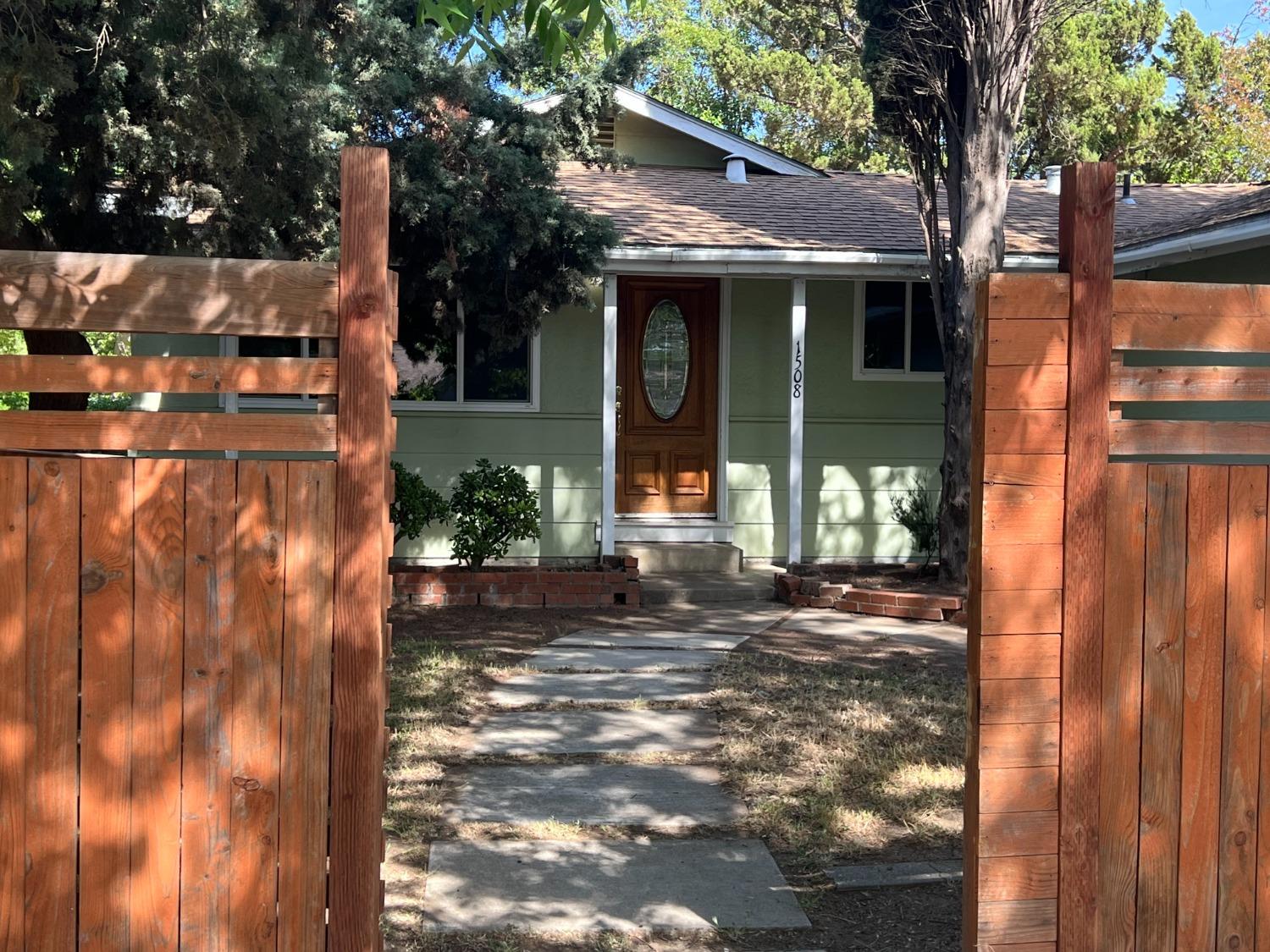 1508 Pacific Drive