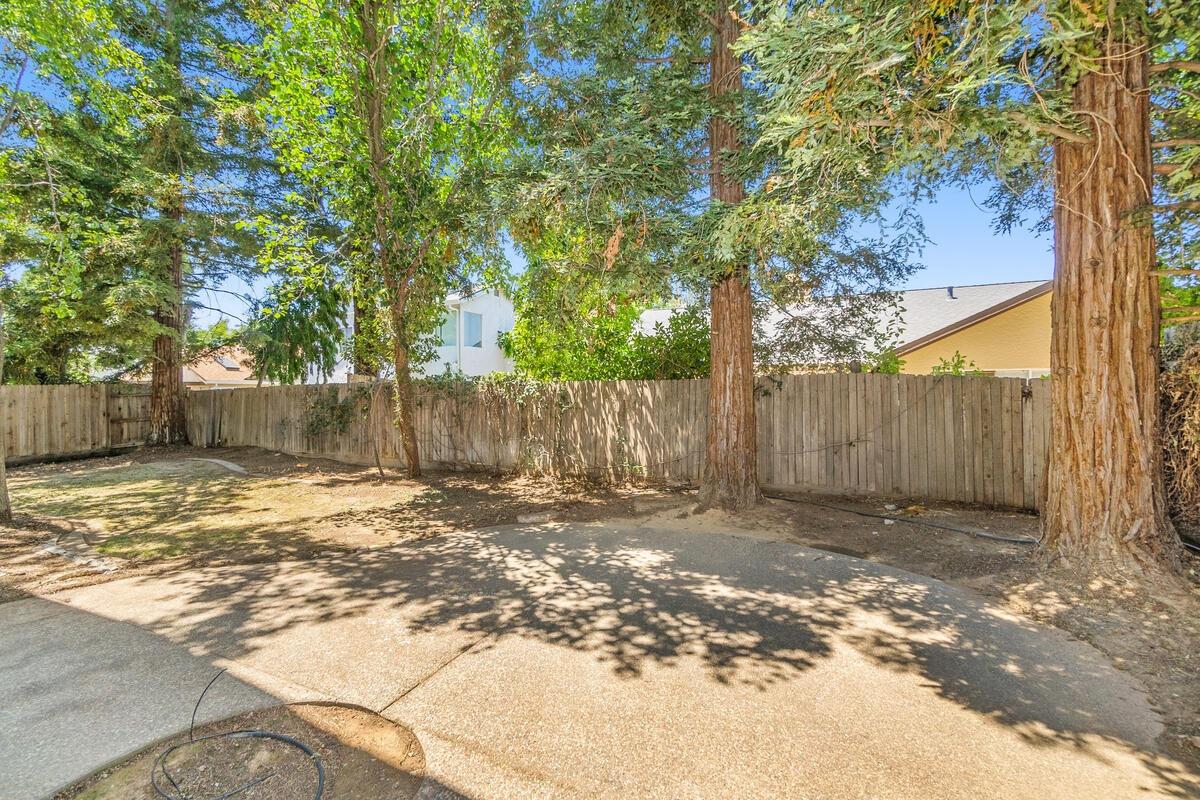 8775 Hollowstone Way