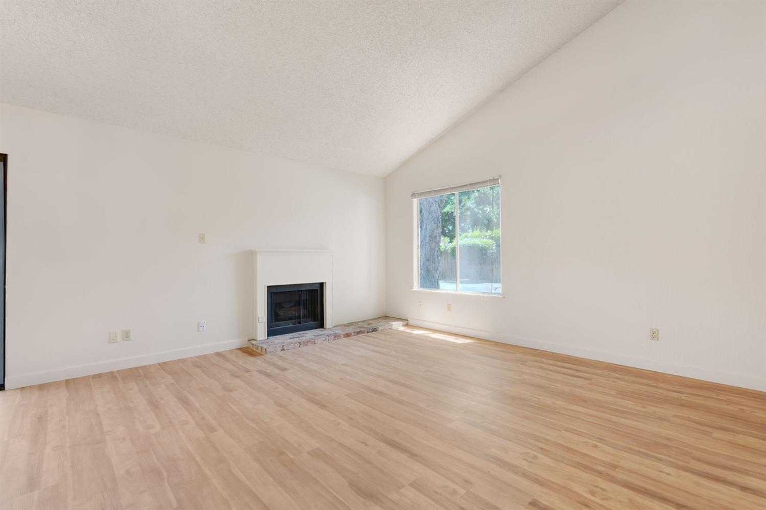 4848 4501 El Cemonte Avenue Unit: 12