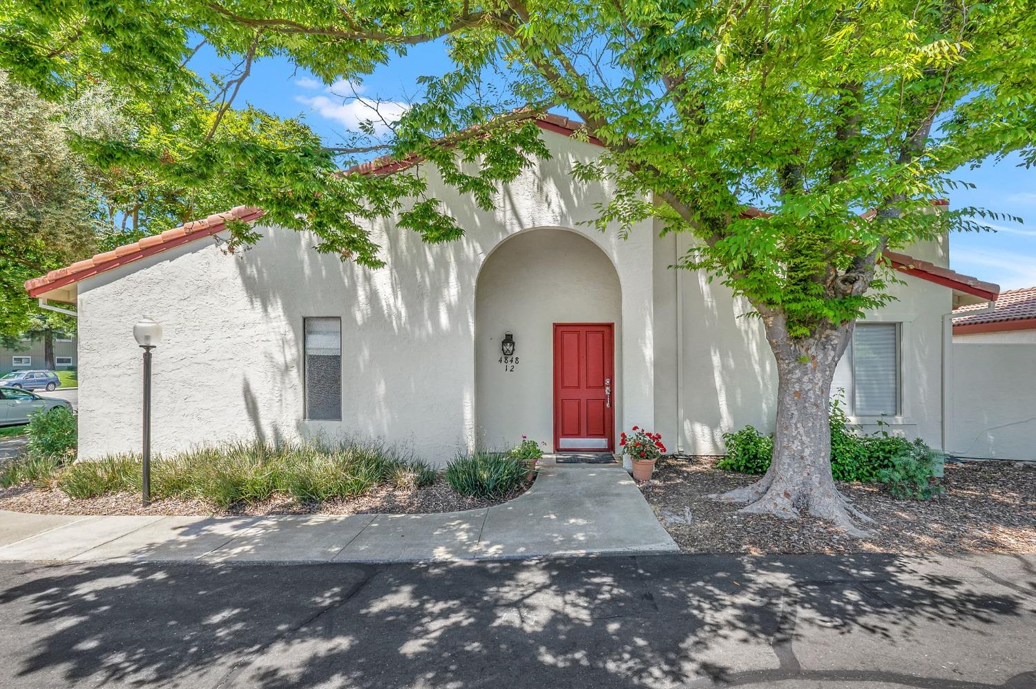 4848 4501 El Cemonte Avenue Unit: 12